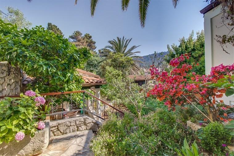 Apartment Julia Veli Lošinj Eksteriør bilde
